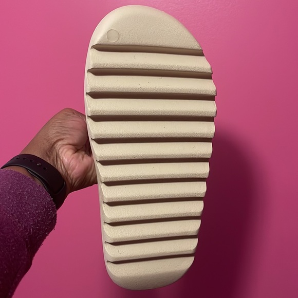 🆕Adidas YEEZY slides (Bone) Restock 2022 - Picture 4 of 8